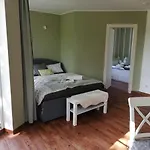 Am Kurpark * Bad Klosterlausnitz