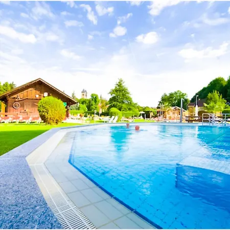 Am Kurpark Apartment *