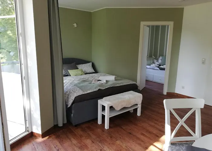 Am Kurpark * Bad Klosterlausnitz