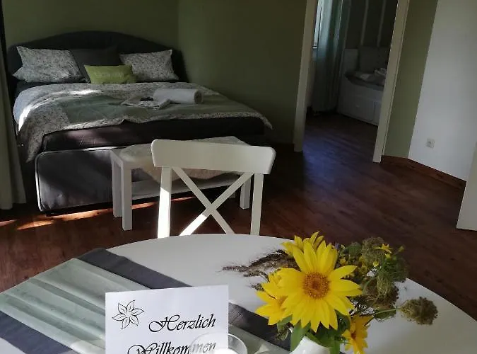 Am Kurpark * Bad Klosterlausnitz